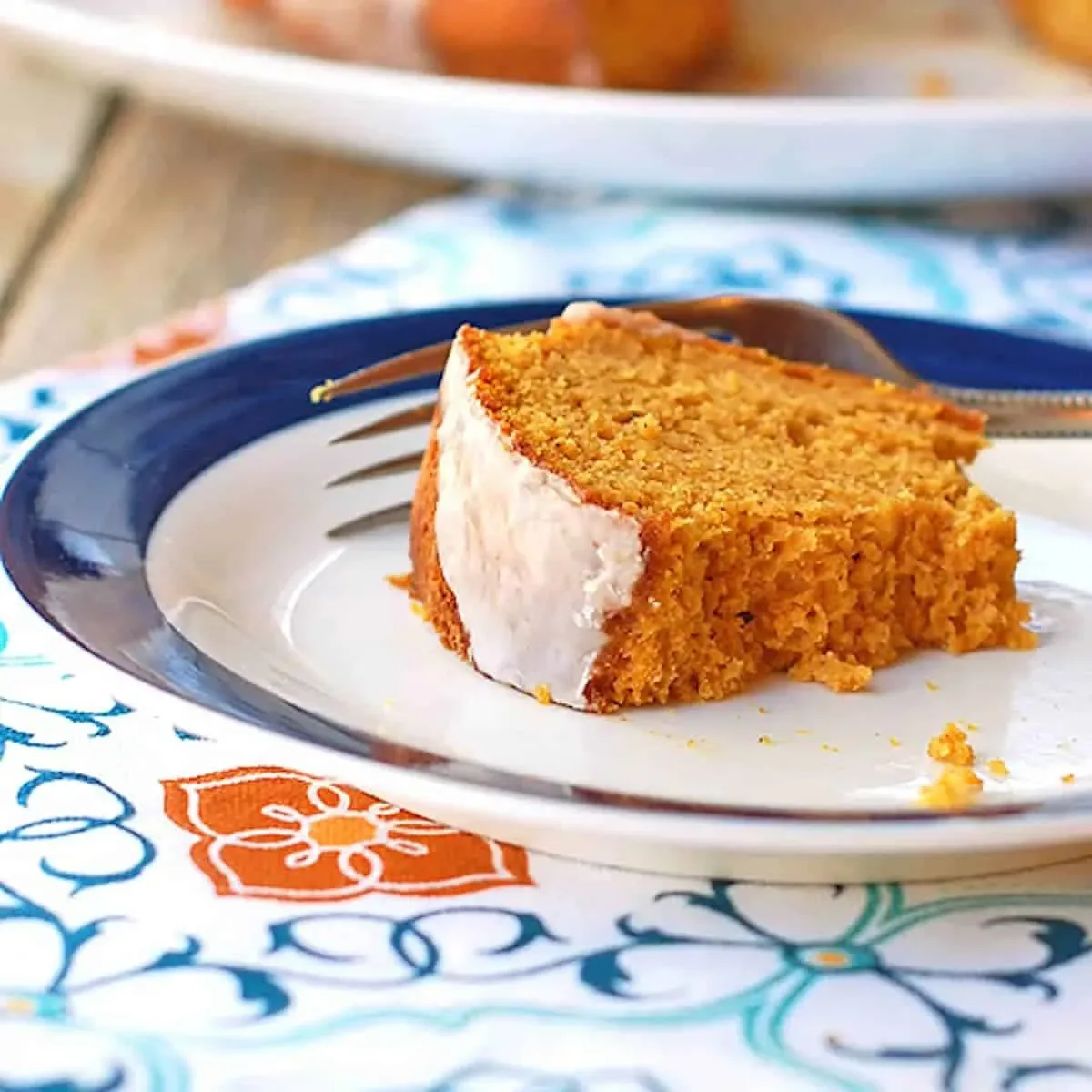 Pumpkin Bundt Cake with Cinnamon Glaze