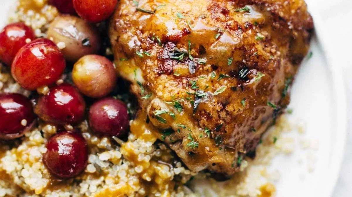Skillet Chicken with Grapes and Caramelized Onions