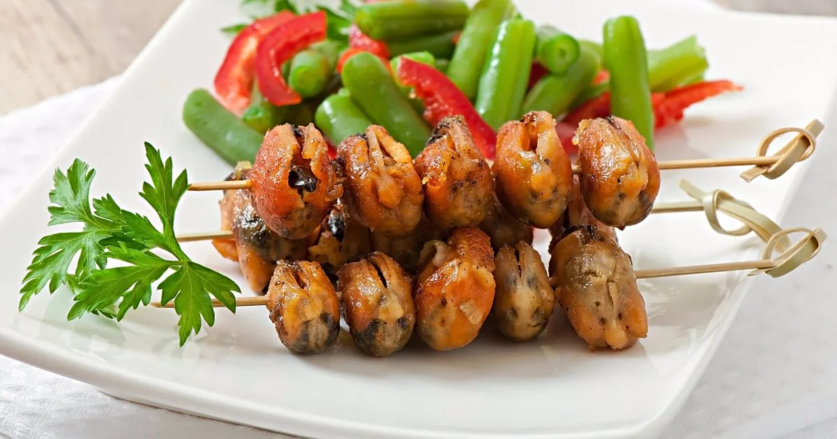 Смажені мідії на шпажках по-турецьки