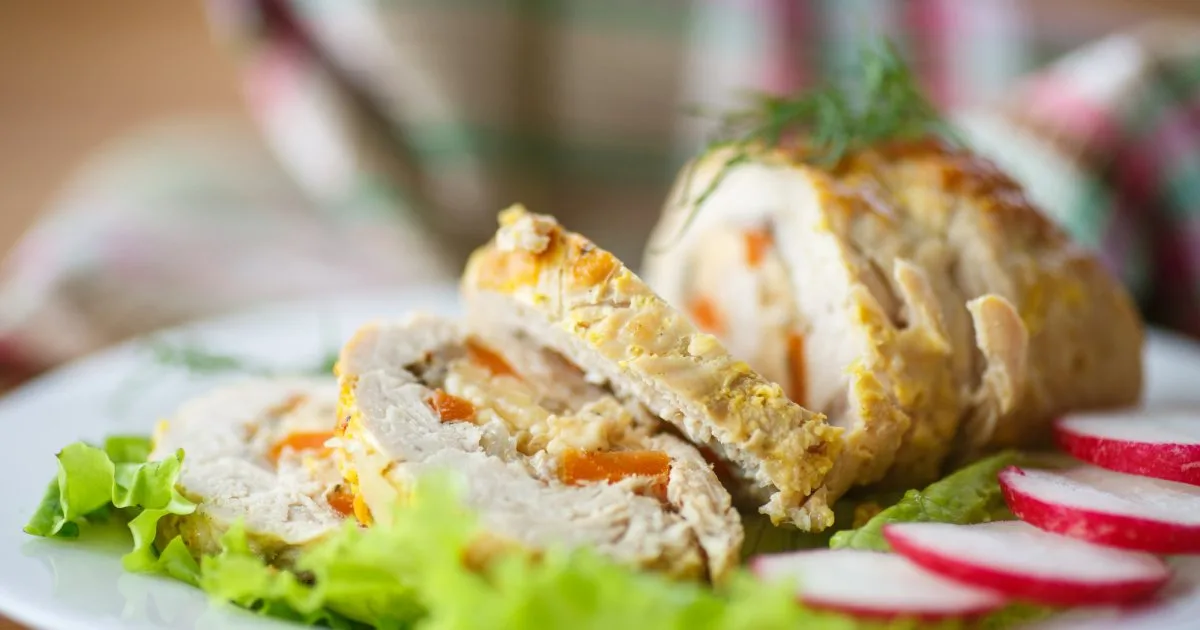Курячий рулет з желатином