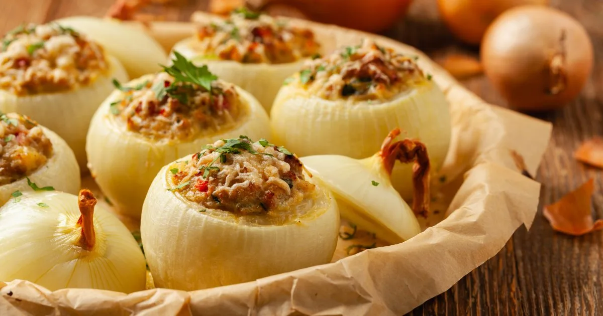 Фарширована цибуля з рисом — закуска по-іракськи