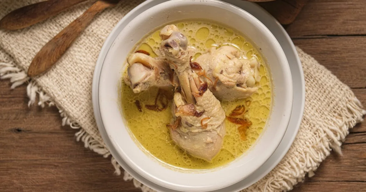 Курячі гомілки з куркумою та йогуртом
