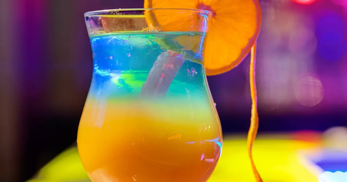 Коктейль «Orange you glad» — апельсиновий сік для дорослих
