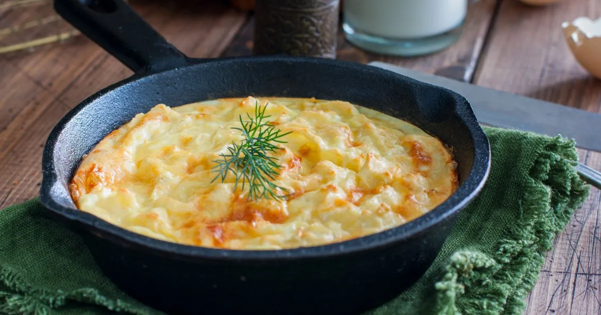 Швидка лазанья на сковороді