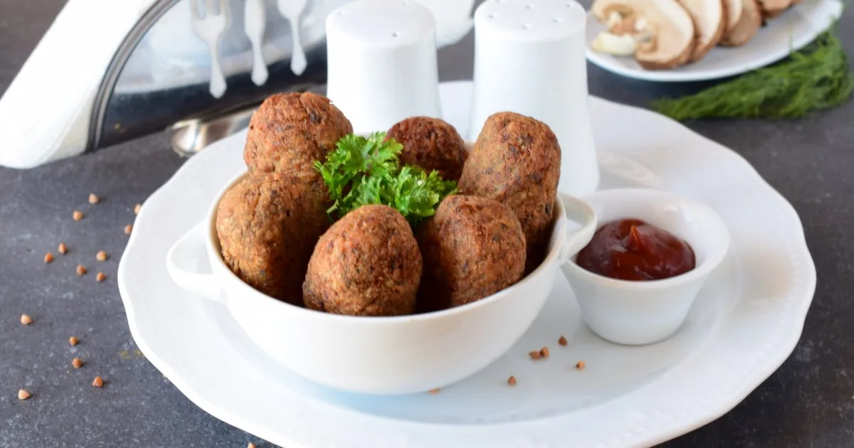 Рисові пиріжки з курячою печінкою