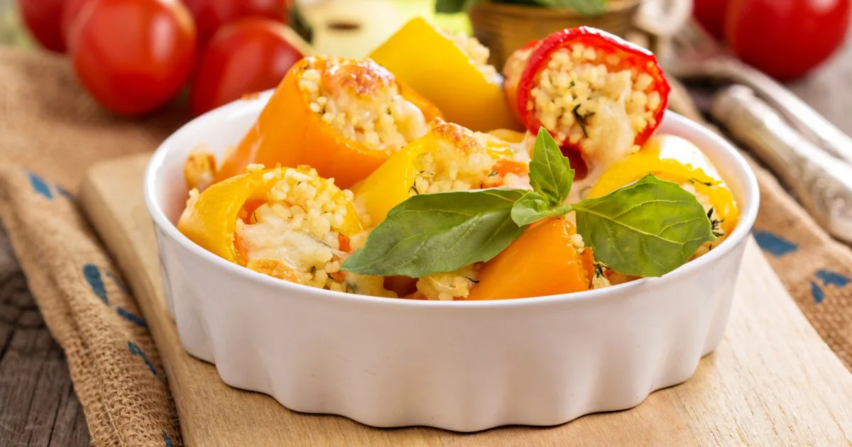 З середземноморським смаком: перці, фаршировані кускусом