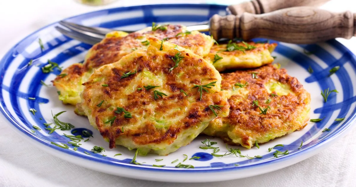Кабачкові оладки з фетою