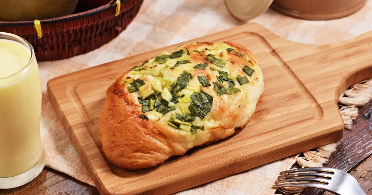 Цибулевий хліб на закуску