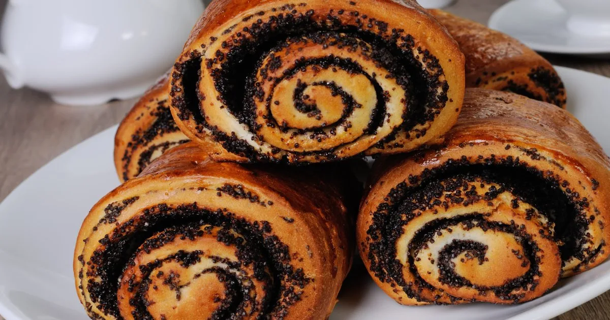 Булочки з маком