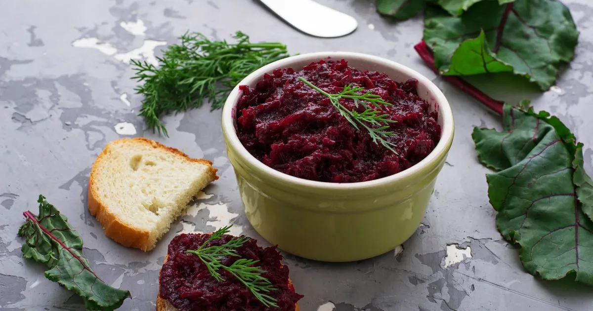 Бурякова ікра з помідорами