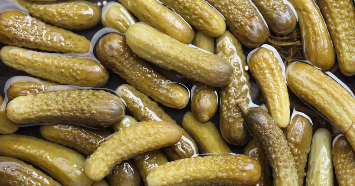Квашені огірки гарячим способом