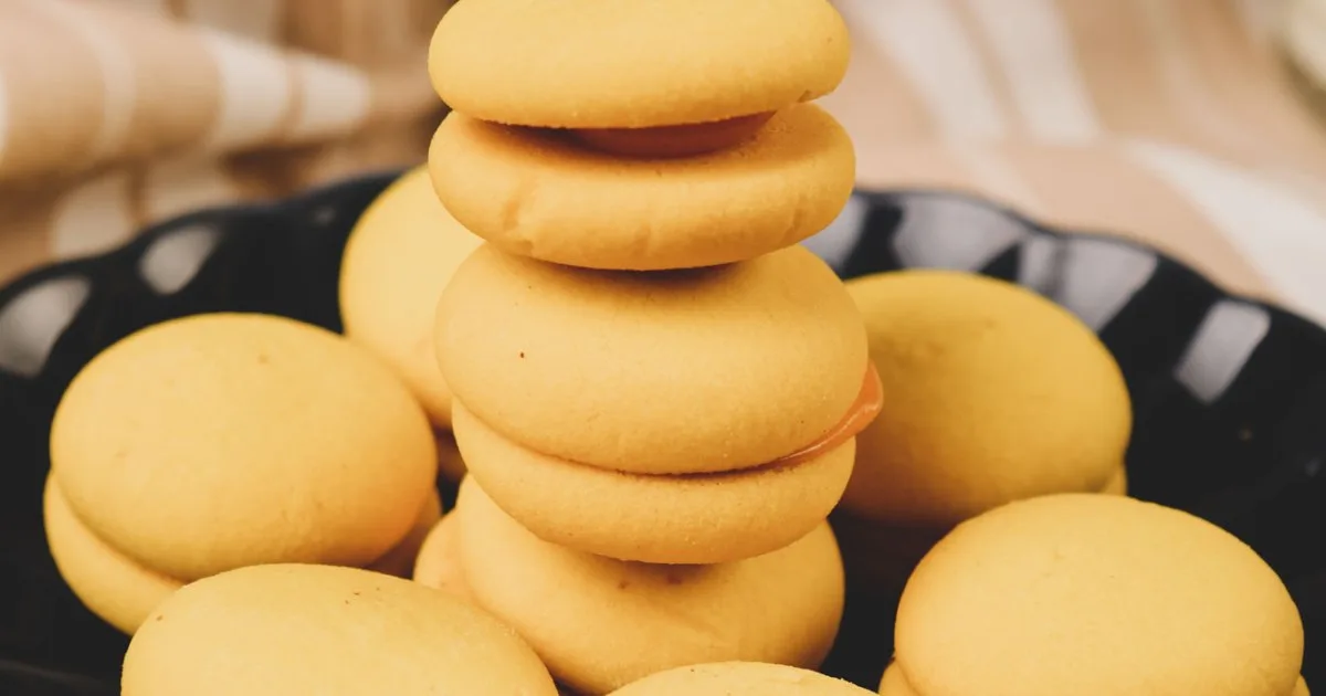 Бісквітне печиво без масла та молочних продуктів — рецепт до чашки чаю