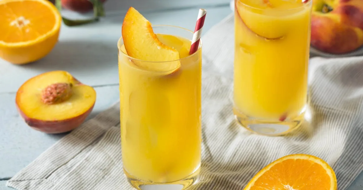 Персиковий коктейль Fuzzy Peach — освіжаючий літній напій