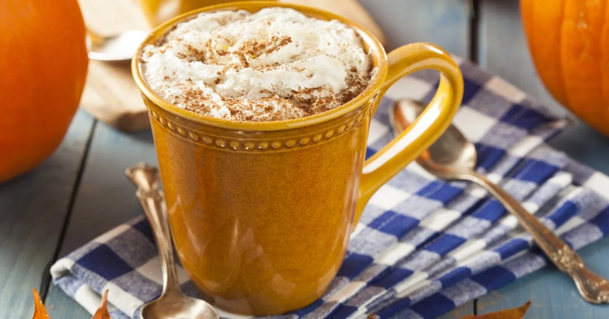 Pumpkin Spice Latte вдома — осінній кавовий напій без сиропів