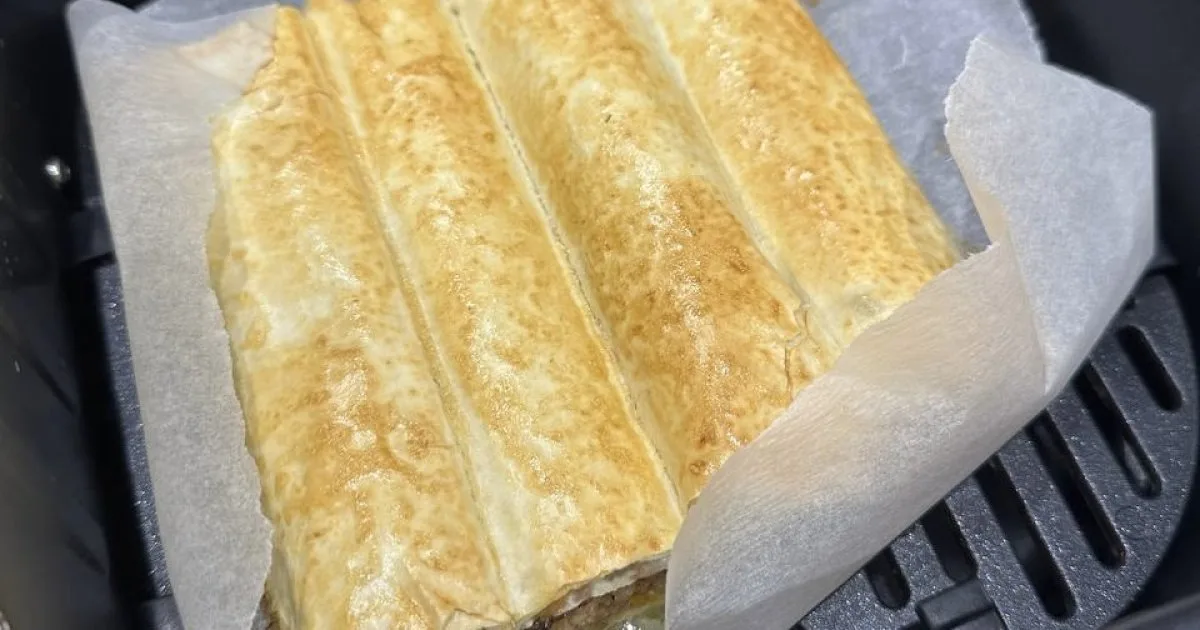 Роліні з тіста філо з курячим фаршем — хрустка випічка в аерогрилі