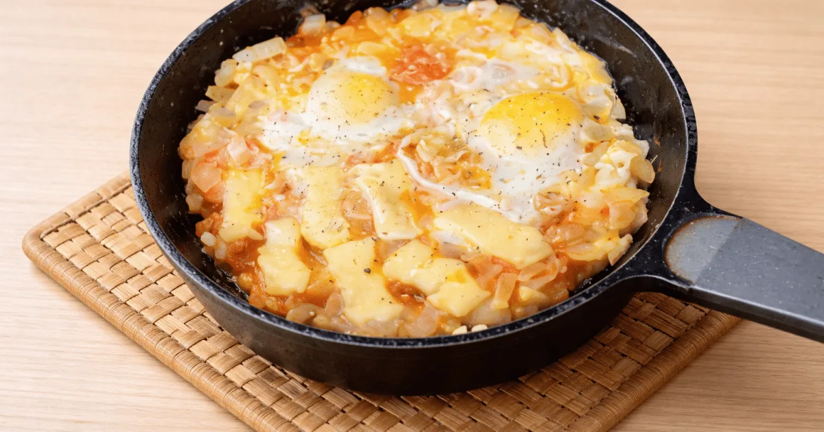Ситний омлет (яєчня) — рецепт з овочами