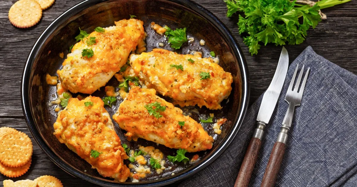 Курка по-ковбойськи — як приготувати грудки по-новому