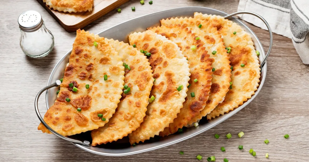 Чебуреки по-ферганськи: покроковий рецепт