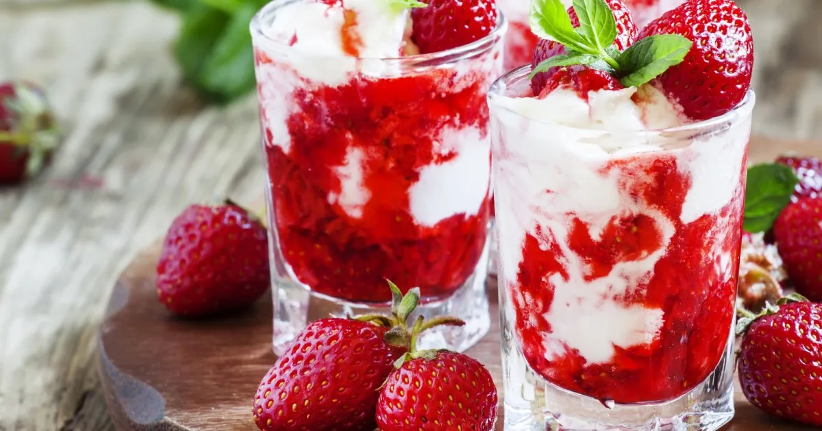 Швидкий англійський десерт Eton mess