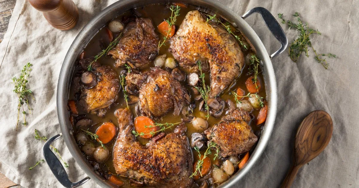 Coq au Vin: класичний французький рецепт курки у вині
