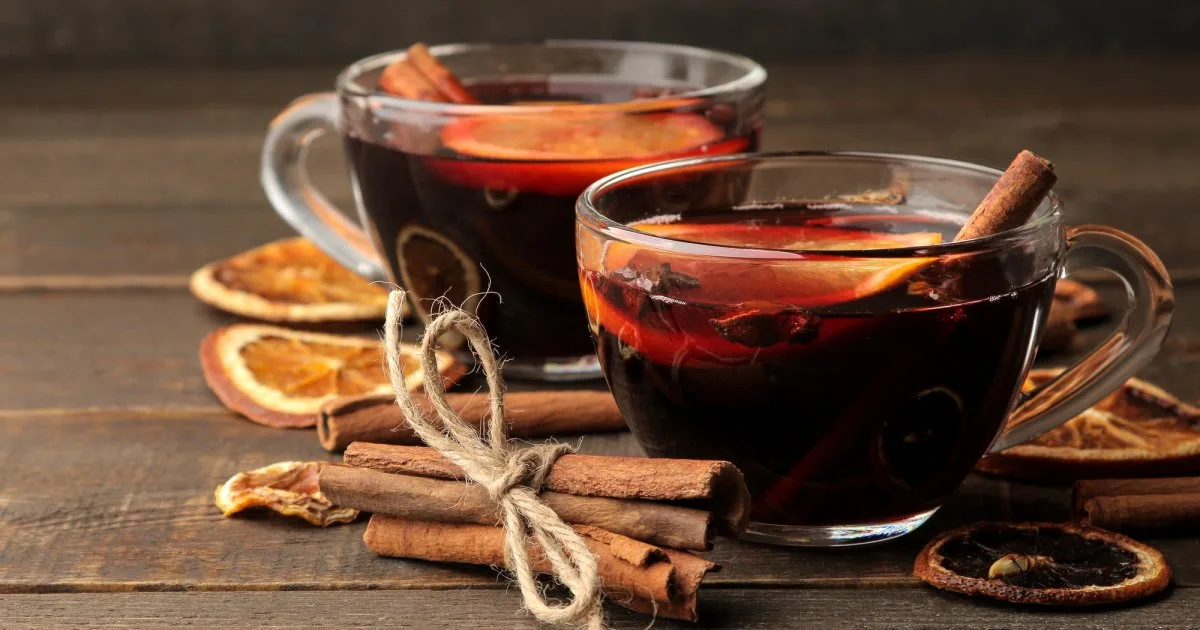 Зігріваємось французьким глінтвейном Vin Chaud