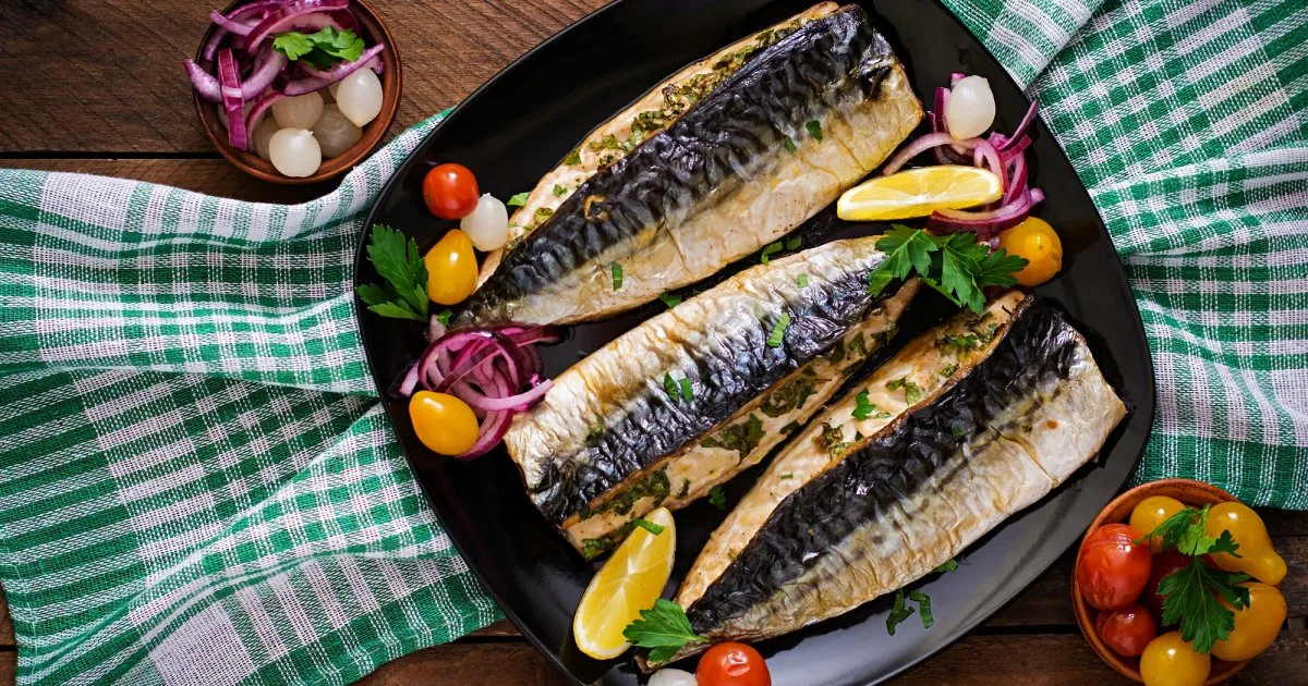Скумбрія з овочами — корисна вечеря