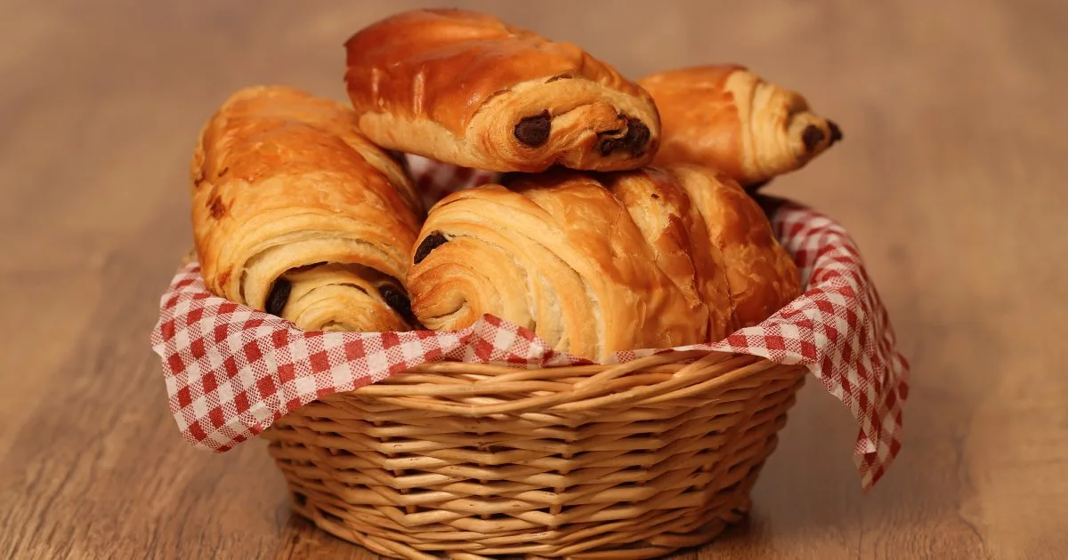 Pain au chocolat — французькі булочки з шоколадом