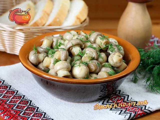 Печериці мариновані нашвидкуруч