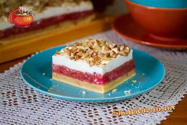 Пляцок з ревенем (румбамбаром)