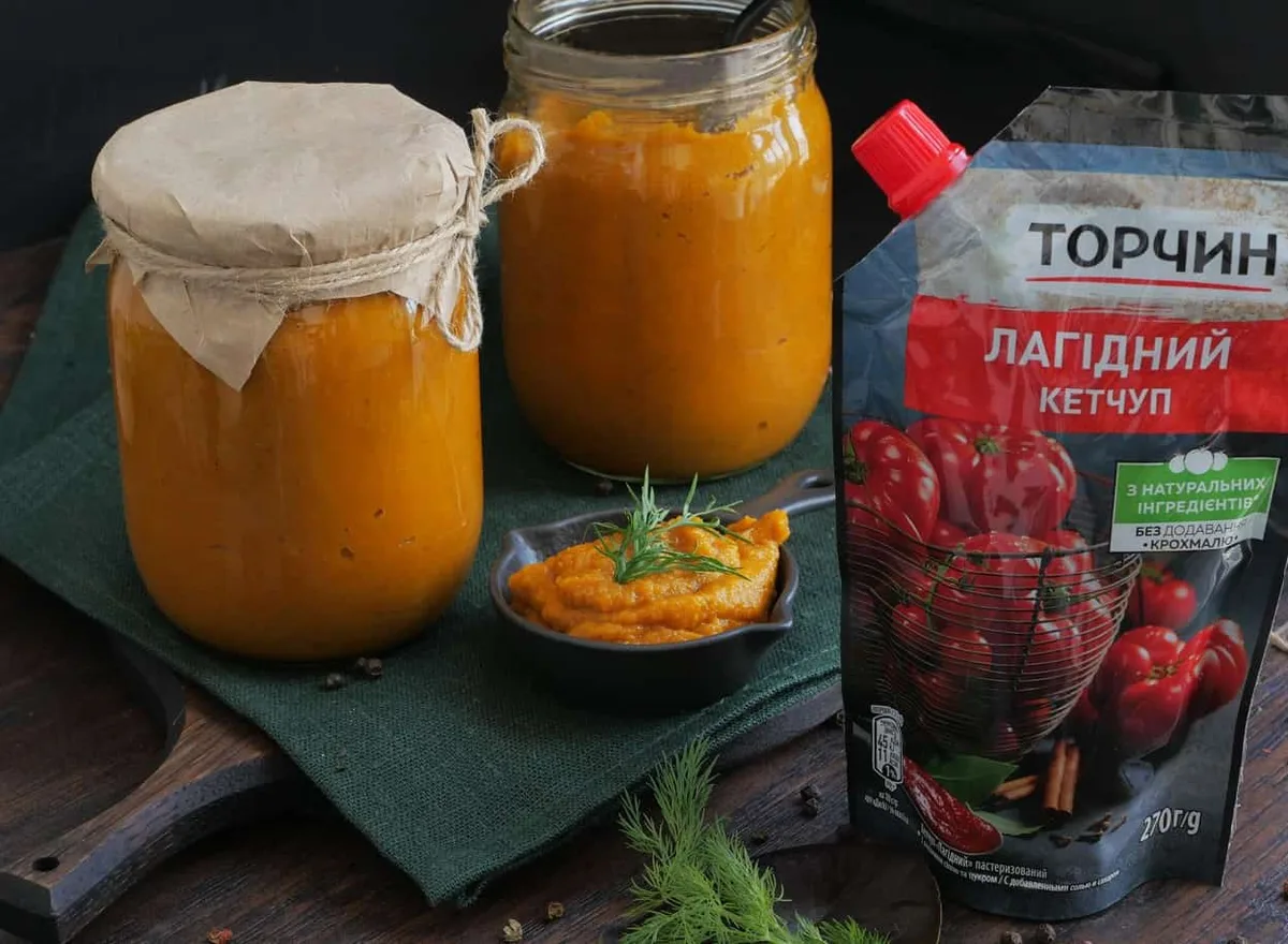 Кабачкова ікра з кетчупом